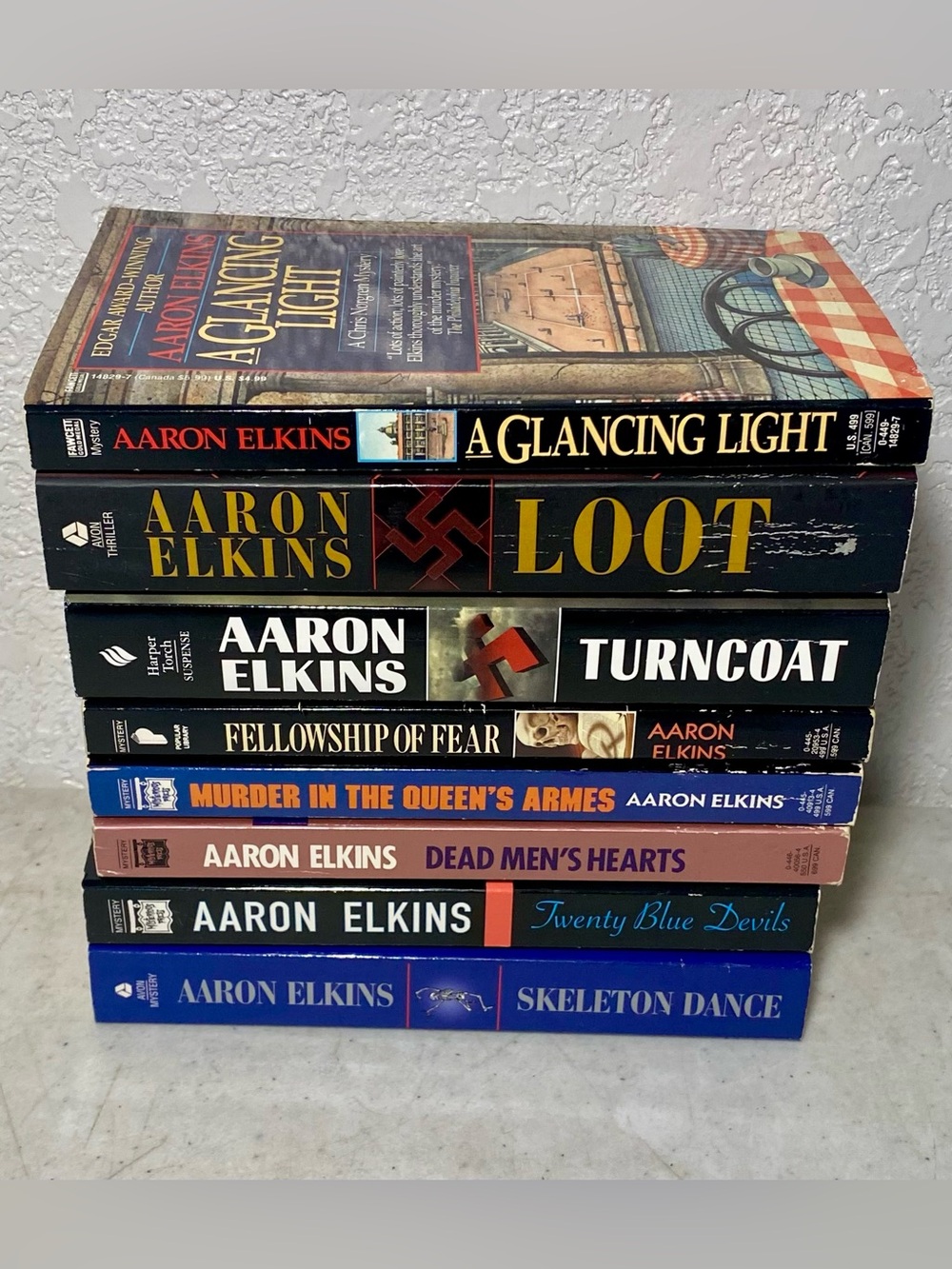 Aaron Elkins Book Lot of 8 Volumes Paperback Mystery Crime Suspense Novels